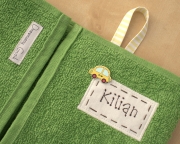 ręcznik z haftowanym imieniem do przedszkola