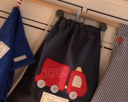 personalizowana wyprawka do żłobka z wozem strażackim