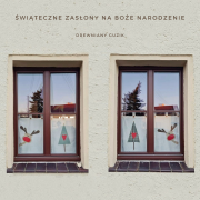 swiatwczne zaslony z reniferem w oknach.png