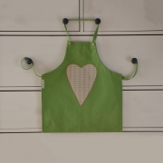 zielony fartuszek dla dziewczynki