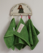 zielony ręcznik do przedszkola z imieniem